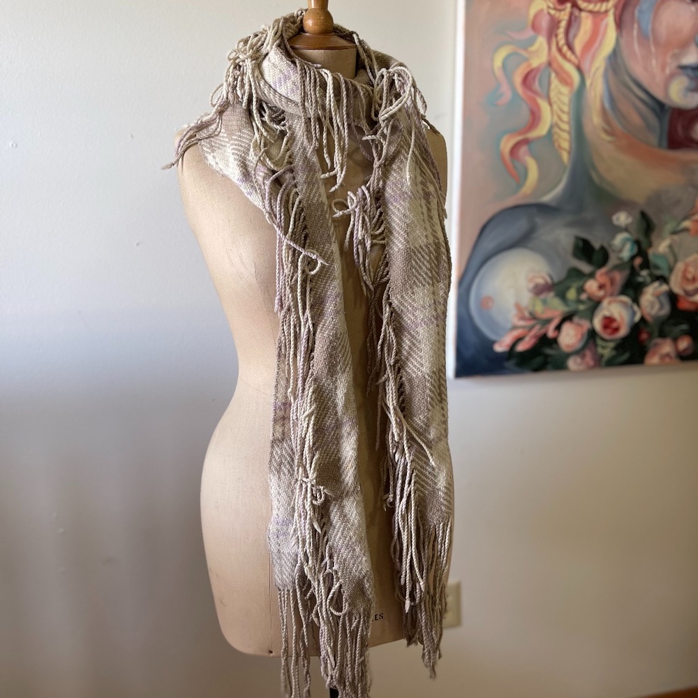 Plaid fringe scarf